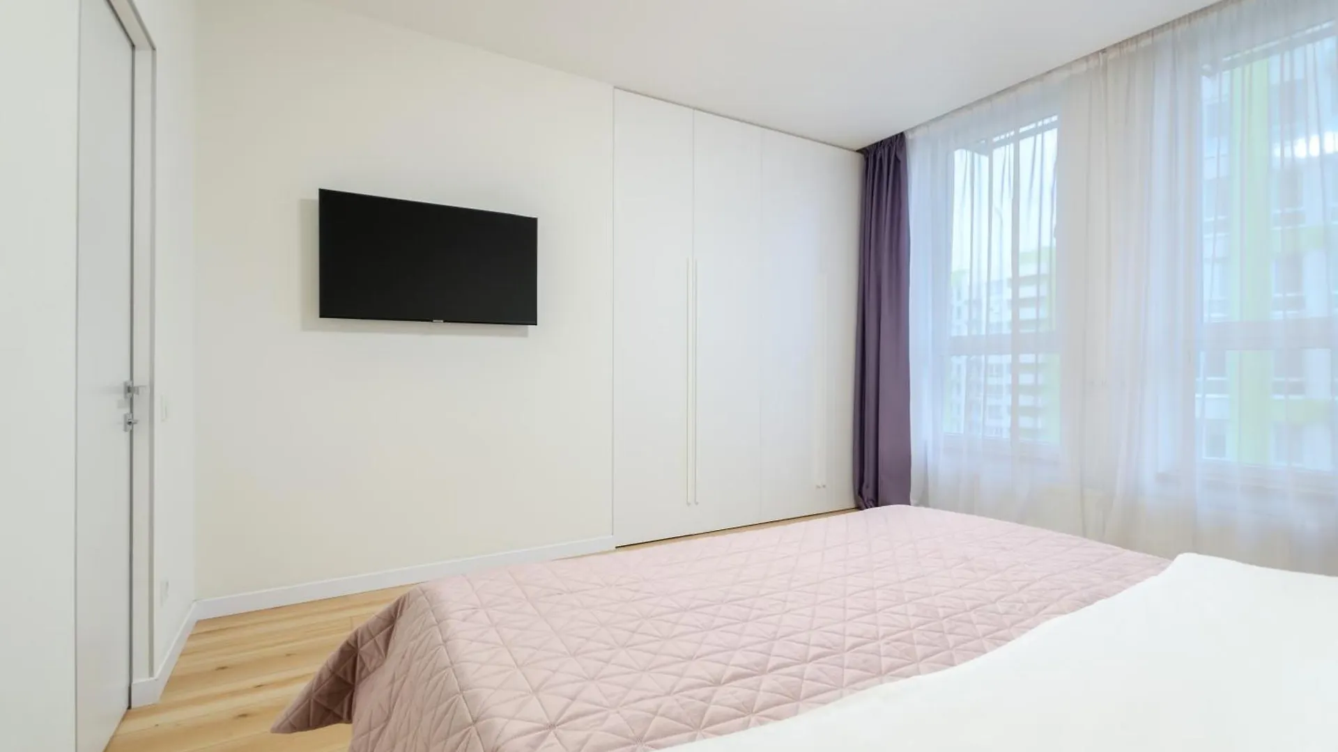 Apartamento Petrovdom 129-179-191-131 In Rc Nivki Park Space Meets Comfort Kiev Ucrania
