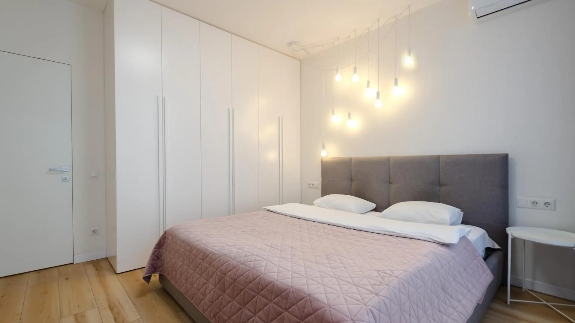 Petrovdom 129-179-191-131 In Rc Nivki Park Space Meets Comfort Kiev Apartamento