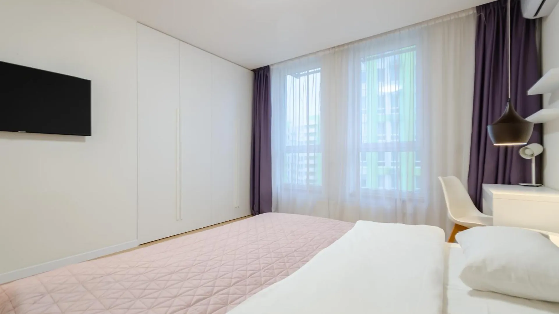 Apartamento Petrovdom 129-179-191-131 In Rc Nivki Park Space Meets Comfort Kiev