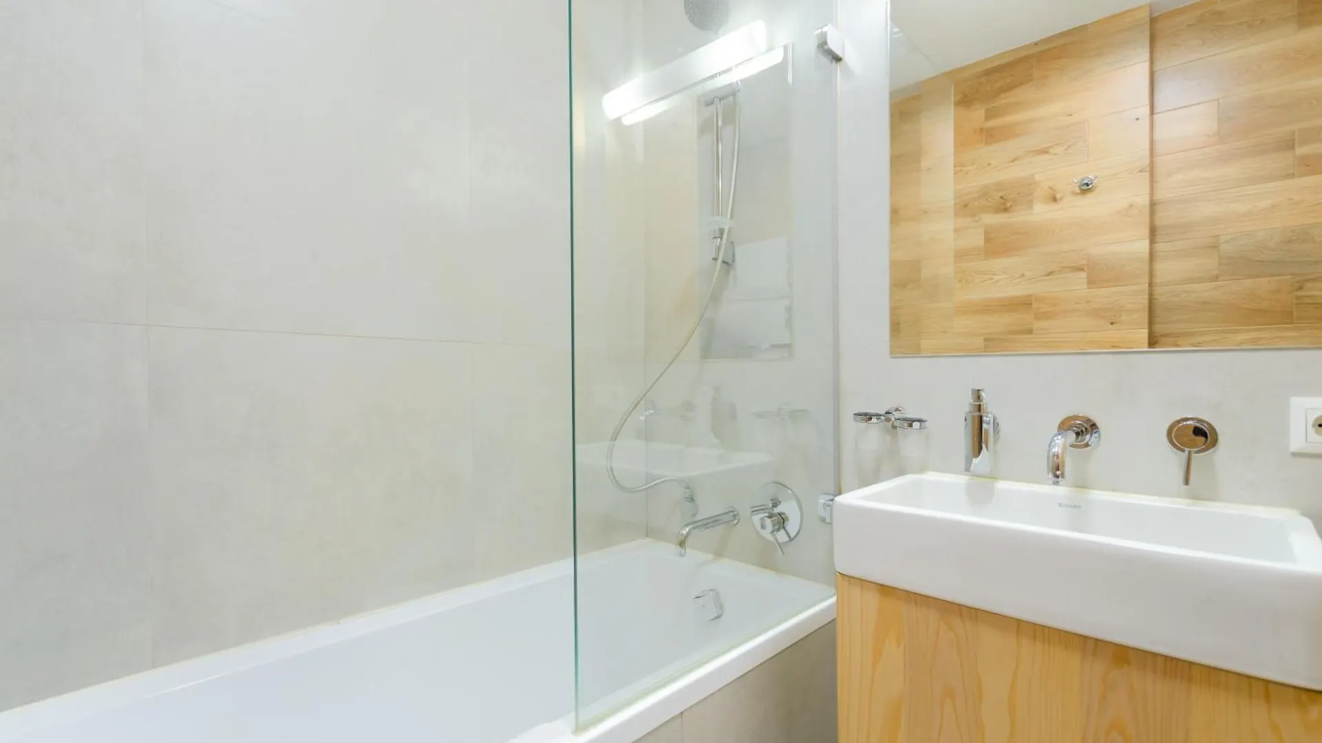 Apartamento Petrovdom 129-179-191-131 In Rc Nivki Park Space Meets Comfort Kiev